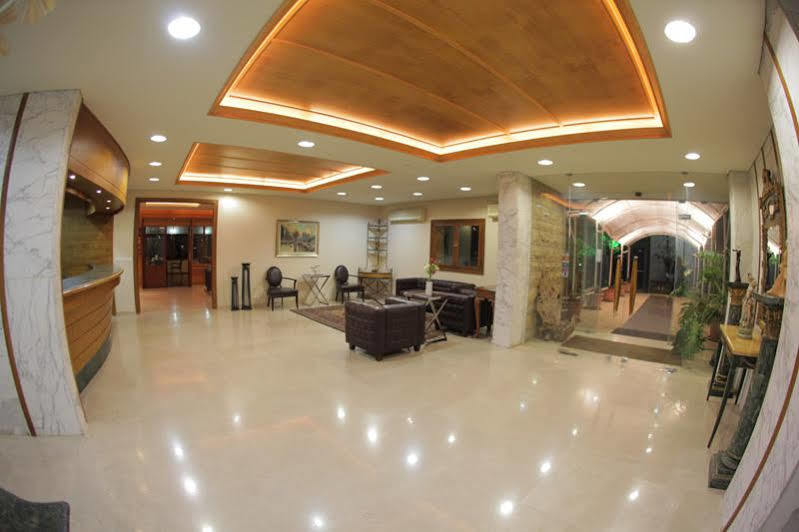 Monteverde Hotel Beit Mery Zewnętrze zdjęcie