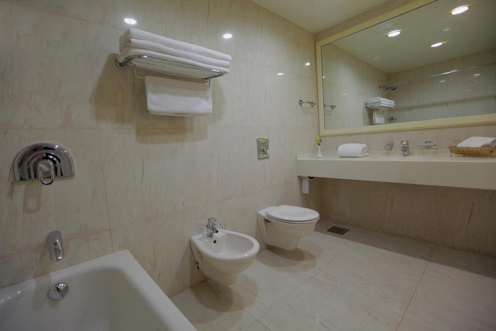Monteverde Hotel Beit Mery Zewnętrze zdjęcie